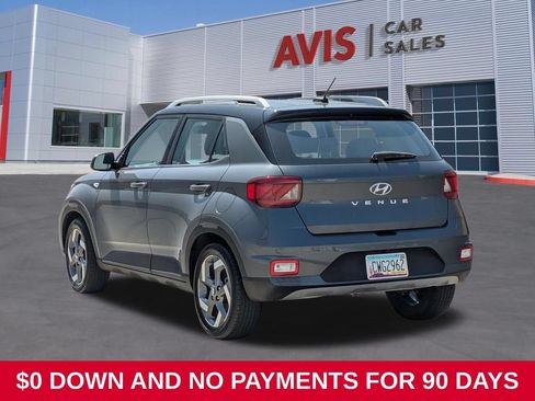 Used 2025 Hyundai Venue Limited FWD image 9