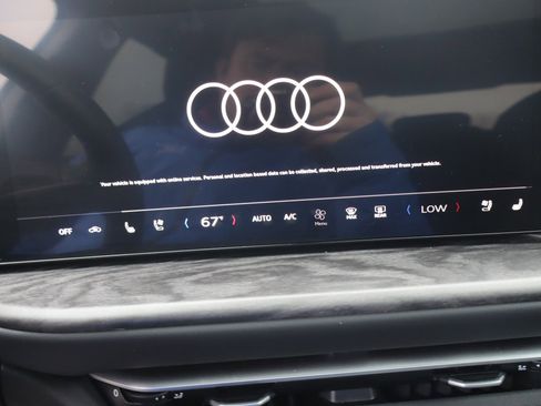 Used 2025 Audi Q5 Premium Plus w/ Premium Plus image 11