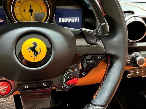 Used 2022 Ferrari 812 GTS RWD image 12