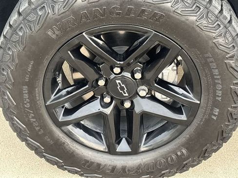 Used 2024 Chevrolet Silverado 1500 LT Trail Boss AWD/4WD image 10