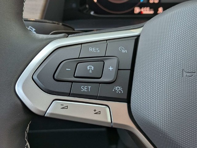 New 2026 Volkswagen Atlas SE FWD image 27