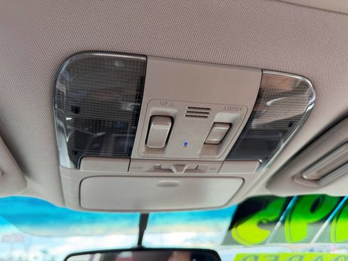 Used 2013 Subaru Outback 3.6R Limited image 29