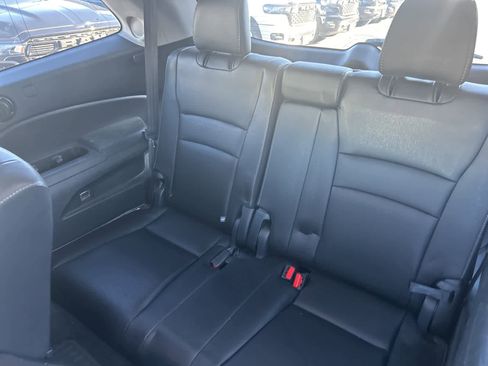 Used 2016 Honda Pilot Touring image 29