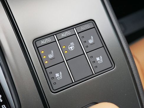 New 2026 Lexus UX 300h AWD image 25