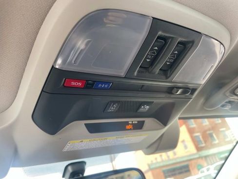 Used 2023 Subaru Crosstrek 2.0i Premium image 29