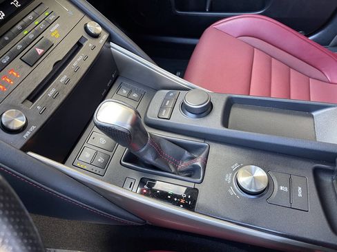 Used 2019 Lexus IS 300 image 12