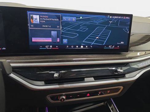 Certified 2025 BMW X7 xDrive40i AWD/4WD image 16