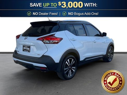 Used 2019 Nissan Kicks SR image 7