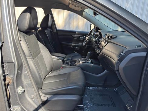 Used 2018 Nissan Rogue SL AWD/4WD image 14
