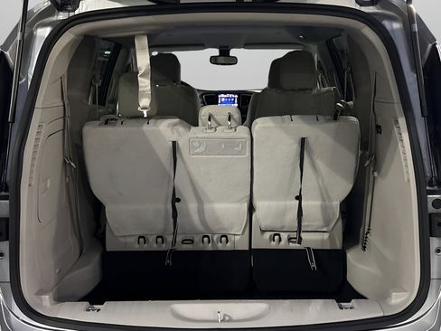 Used 2017 Chrysler Pacifica Touring Plus image 27