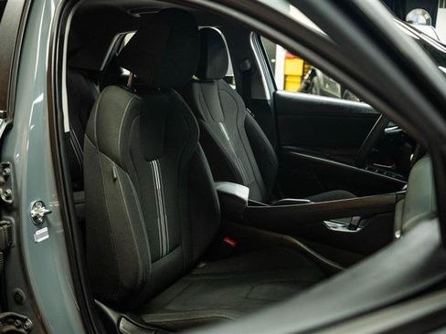 Used 2023 Hyundai Elantra SEL FWD image 13