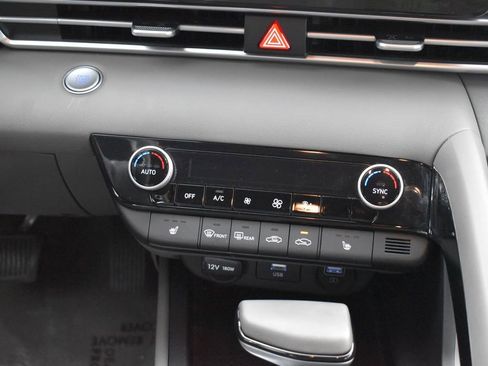 Used 2022 Hyundai Elantra SEL w/ Convenience Package image 21