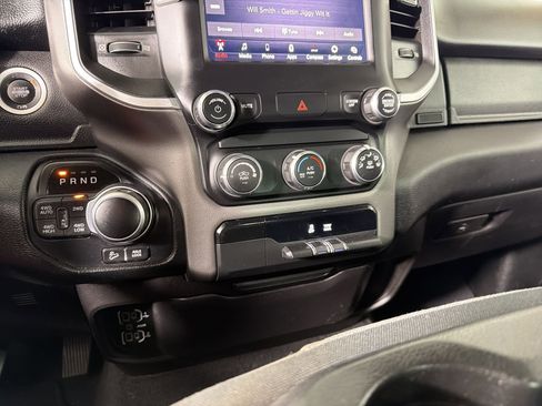 Used 2019 RAM 1500 Big Horn image 24