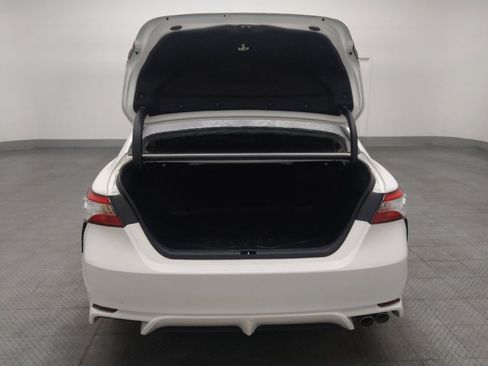 Used 2020 Toyota Camry SE image 29