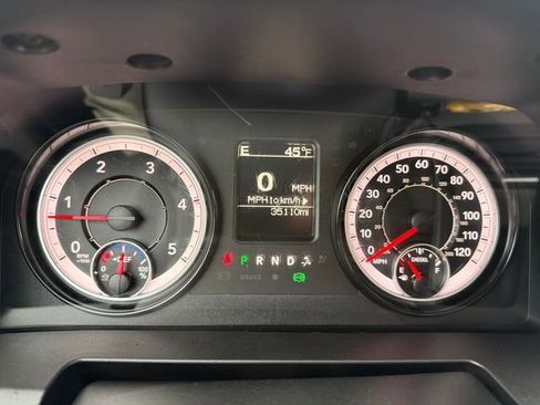 Used 2018 RAM 5500 Tradesman w/ Power & Remote Entry Group image 18