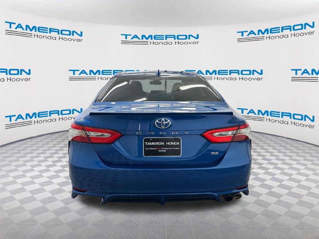 Used 2020 Toyota Camry SE w/ Convenience Package FWD image 4