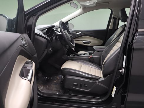 Used 2019 Ford Escape SEL AWD/4WD image 13