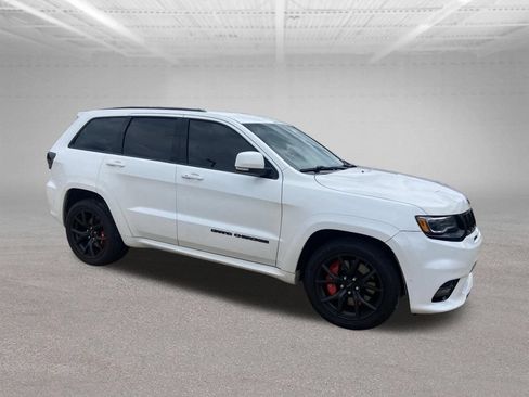 Used 2018 Jeep Grand Cherokee SRT AWD/4WD image 4