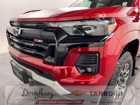Used 2024 Chevrolet Colorado Z71 w/ Z71 Convenience Package 2 AWD/4WD image 11