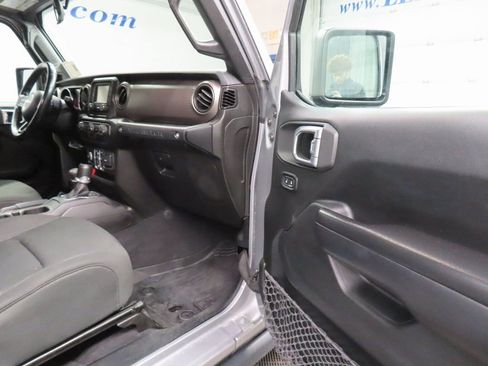 Used 2020 Jeep Wrangler Unlimited Sport AWD/4WD image 26