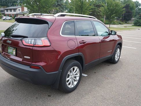 Used 2019 Jeep Cherokee Latitude w/ Cold Weather Group AWD/4WD image 11