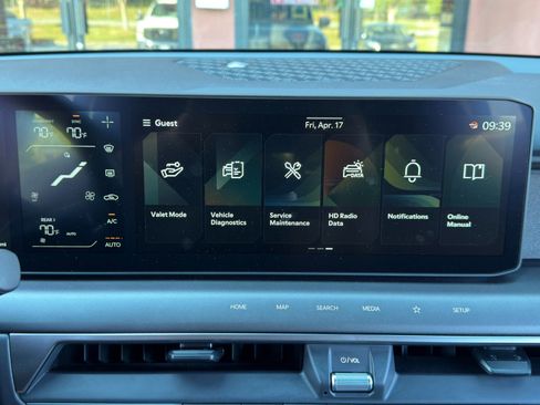 Used 2024 Kia EV9 Light Long Range image 25