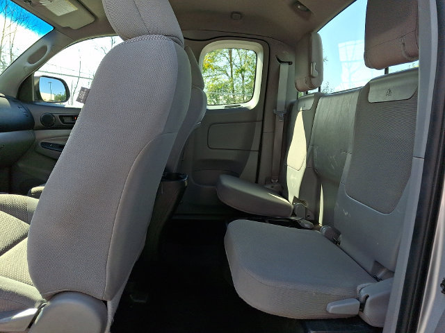 Used 2012 Toyota Tacoma 4x4 Access Cab image 13