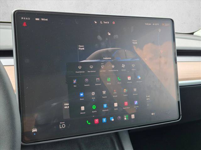 Used 2022 Tesla Model Y Long Range AWD/4WD image 12
