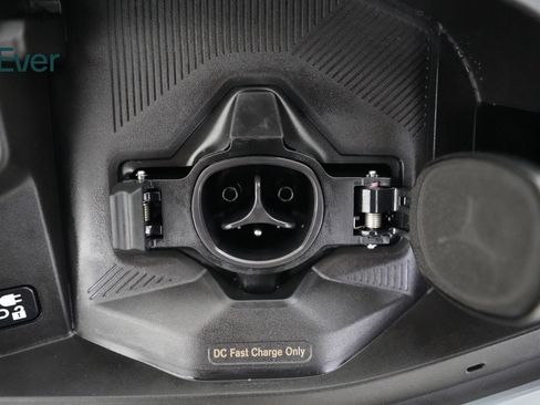 Used 2026 Nissan Leaf Platinum+ FWD image 28