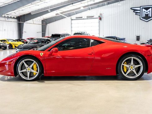Used 2010 Ferrari 458 Italia Coupe RWD image 3