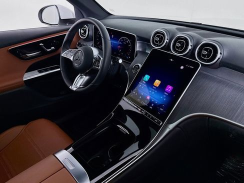 Certified 2026 Mercedes-Benz GLC 300 image 16