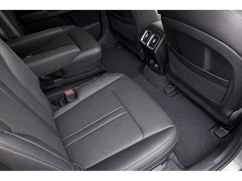 Used 2022 Kia Sorento EX image 23