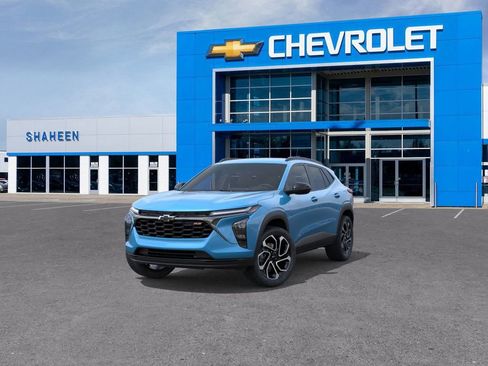 New 2026 Chevrolet Trax RS w/ Driver Confidence Package FWD image 8