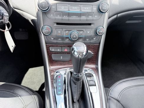 Used 2013 Chevrolet Malibu LTZ FWD image 17