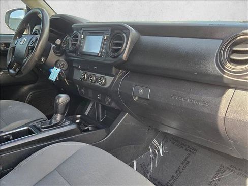 Used 2019 Toyota Tacoma SR w/ SR Convenience Package image 21