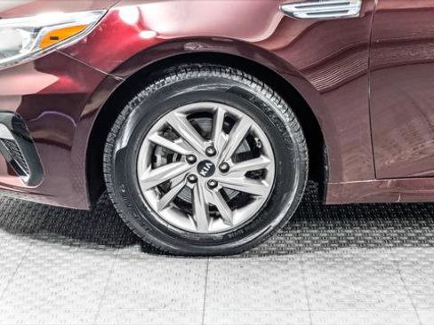 Used 2019 Kia Optima LX image 32