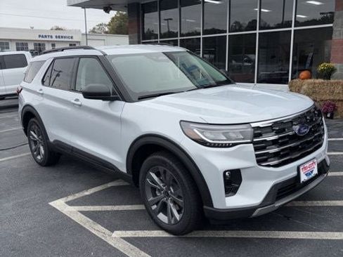 New 2026 Ford Explorer Active w/ Active Comfort Package AWD/4WD image 21