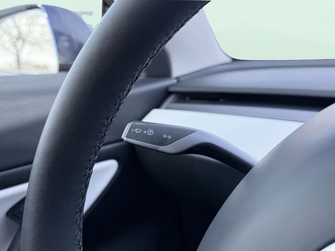 Used 2021 Tesla Model 3 Standard Range Plus image 62