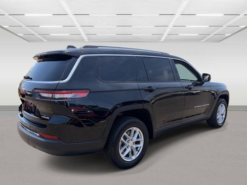 Used 2023 Jeep Grand Cherokee L Laredo RWD image 5