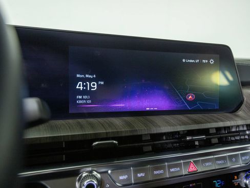 Used 2025 Kia Telluride SX Prestige AWD/4WD image 18