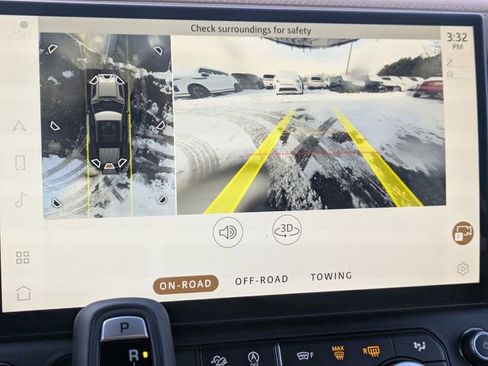 New 2026 Land Rover Defender 110 X-Dynamic SE image 10