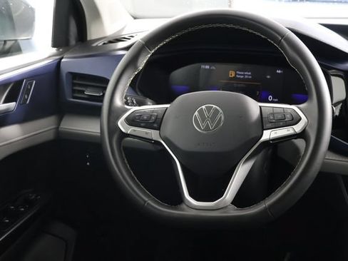Used 2024 Volkswagen Taos SE AWD/4WD image 10