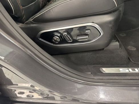 Used 2024 Jeep Grand Cherokee Summit image 26