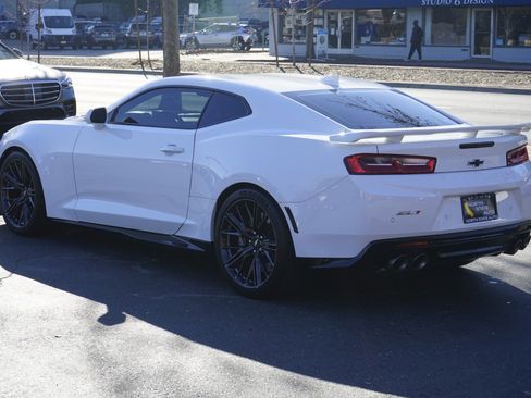 Used 2018 Chevrolet Camaro ZL1 image 11