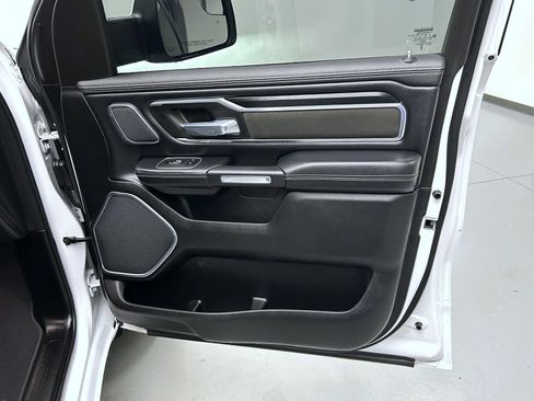Used 2023 RAM 1500 Laramie AWD/4WD image 16