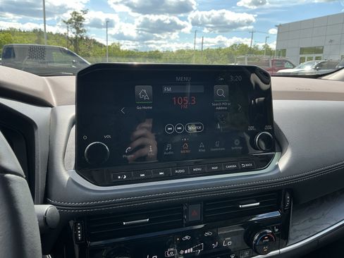 Used 2023 Nissan Rogue Platinum w/ Platinum Premium Package AWD/4WD image 15