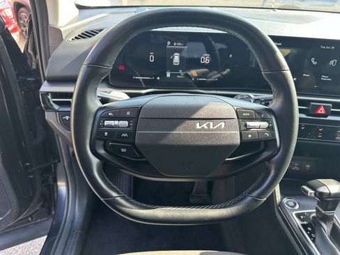 Used 2026 Kia Sportage LX FWD image 28