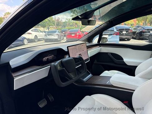 Used 2023 Tesla Model X AWD/4WD image 12