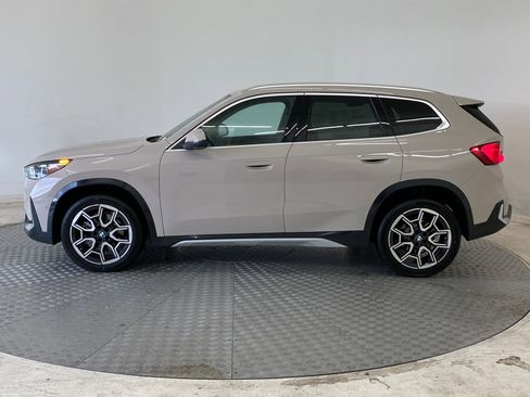 New 2026 BMW X1 xDrive28i w/ Technology Package AWD/4WD image 2