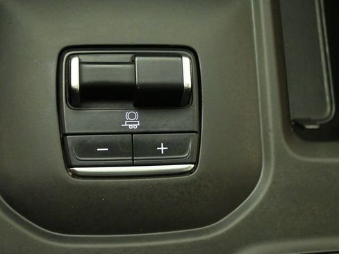 Used 2024 GMC Sierra 2500 AT4 w/ AT4 Premium Plus Package AWD/4WD image 32